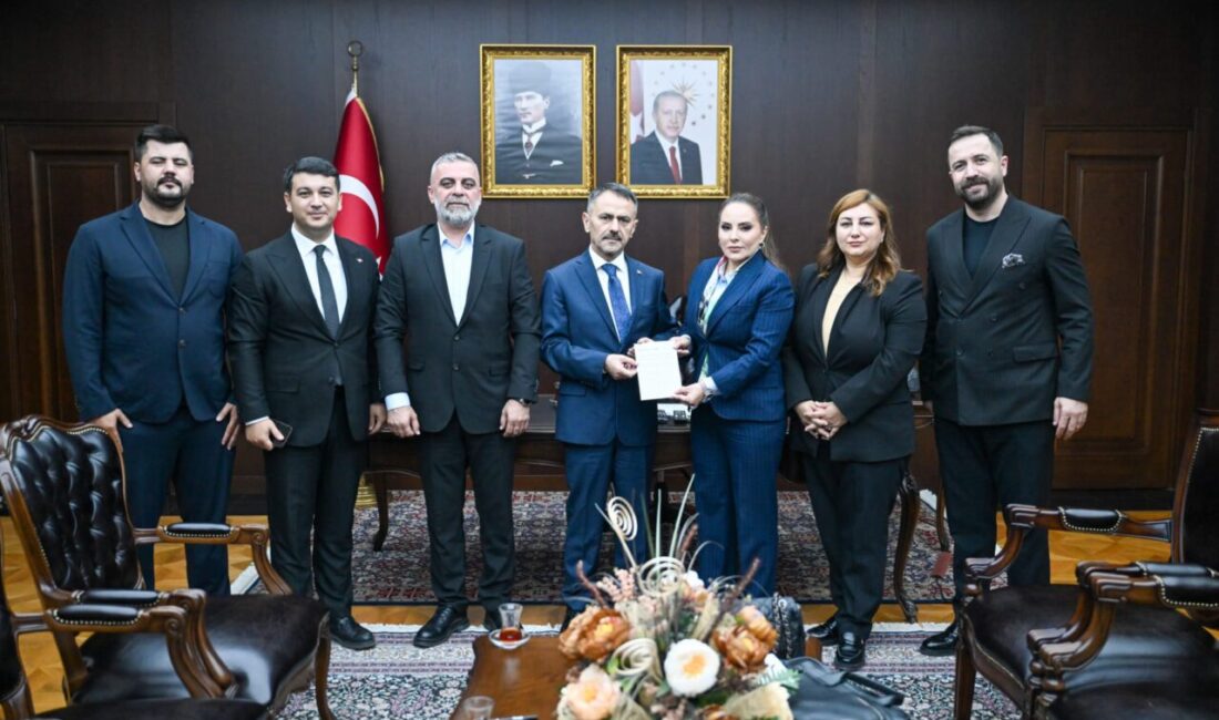 Gebze Ticaret ve İş Geliştirme Derneği Başkanı Sevim Aydın ve