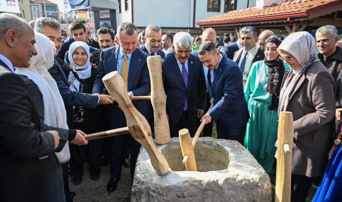 Tarihi İpek Yolu güzergâhında yer alan Taşköprü’nün köklü Manav kültürünü