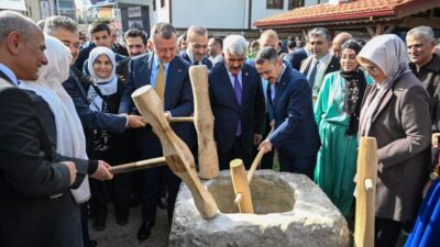 Tarihi İpek Yolu güzergâhında yer alan Taşköprü’nün köklü Manav kültürünü