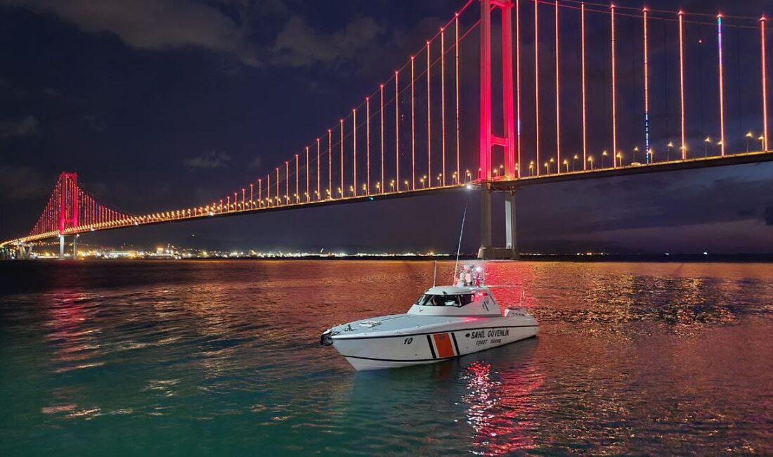 Cumhuriyetimizin 103. yılı coşkusu Kocaeli’de denizden de selamlanıyor! 29 Ekim