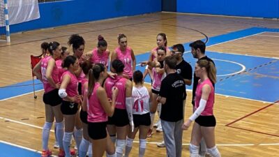 Türkiye Voleybol Federasyonu (TVF) Kadınlar 2. Ligi’nde mücadele eden Gölcük