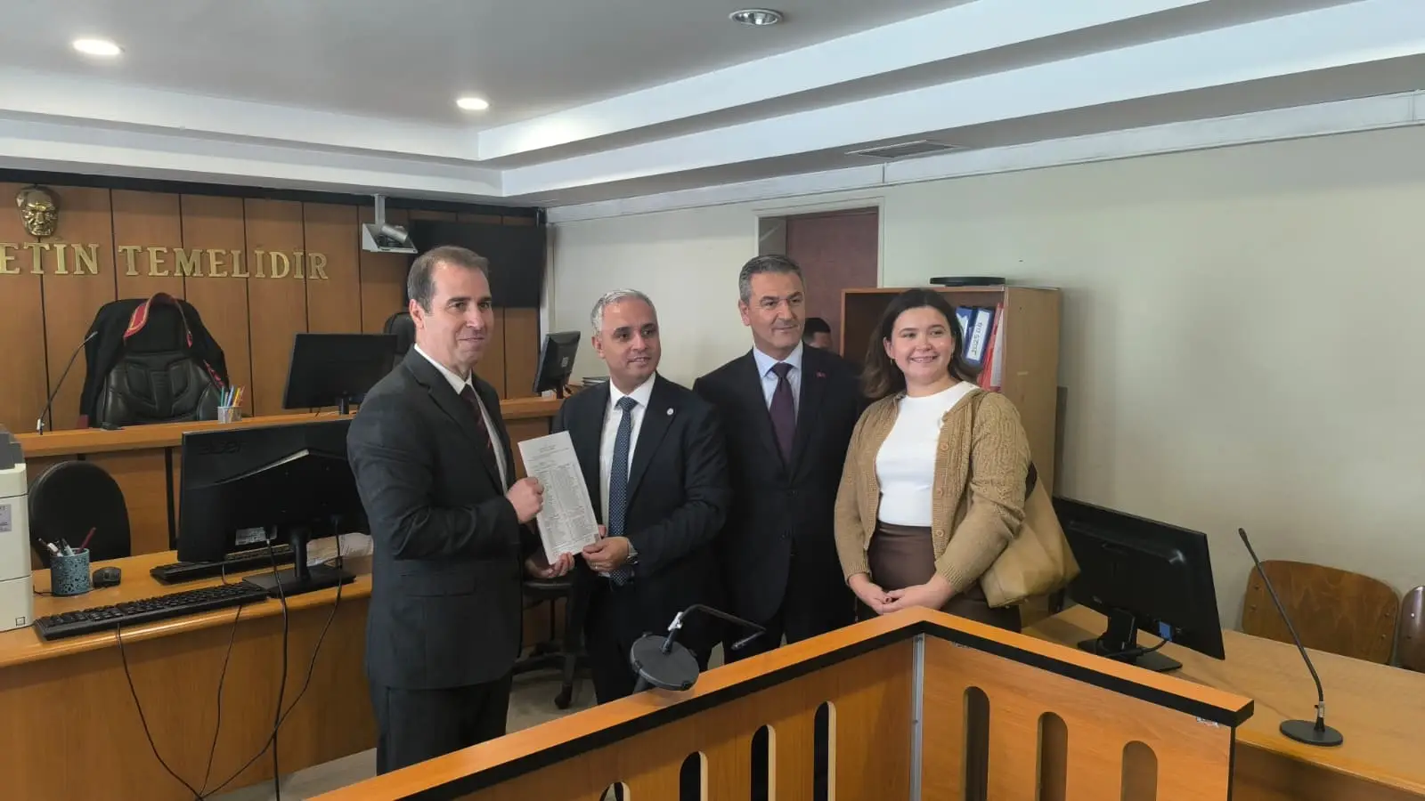 Yeni Parti İzmit İlçe Başkanlığına seçilen Merih Kuruçelik, Kocaeli Adliyesi’nde
